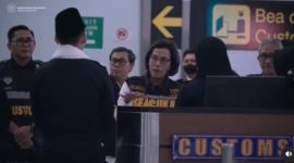 Foto : Menteri Keuangan (Menkeu) Sri Mulyani Indrawati bersama Direktur Jenderal Bea Cukai melakukan kunjungan ke ke Bandara Internasional Soekarno-Hatta. (Instagram)