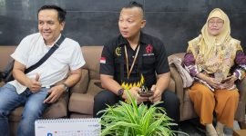 Sumber foto dari media antarwaktu.com pertemuan di ruang mediasi 