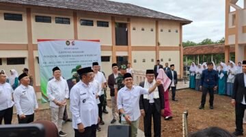 Silaturahmi dan Peresmian Gedung Makkah, Menko PMK Muhaimin Iskandar Hadir di Pondok Modern Assalam Sukabumi